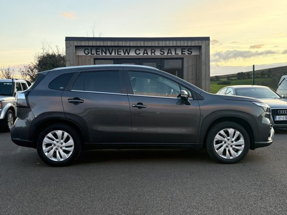 2023 Suzuki SX4 - image 5