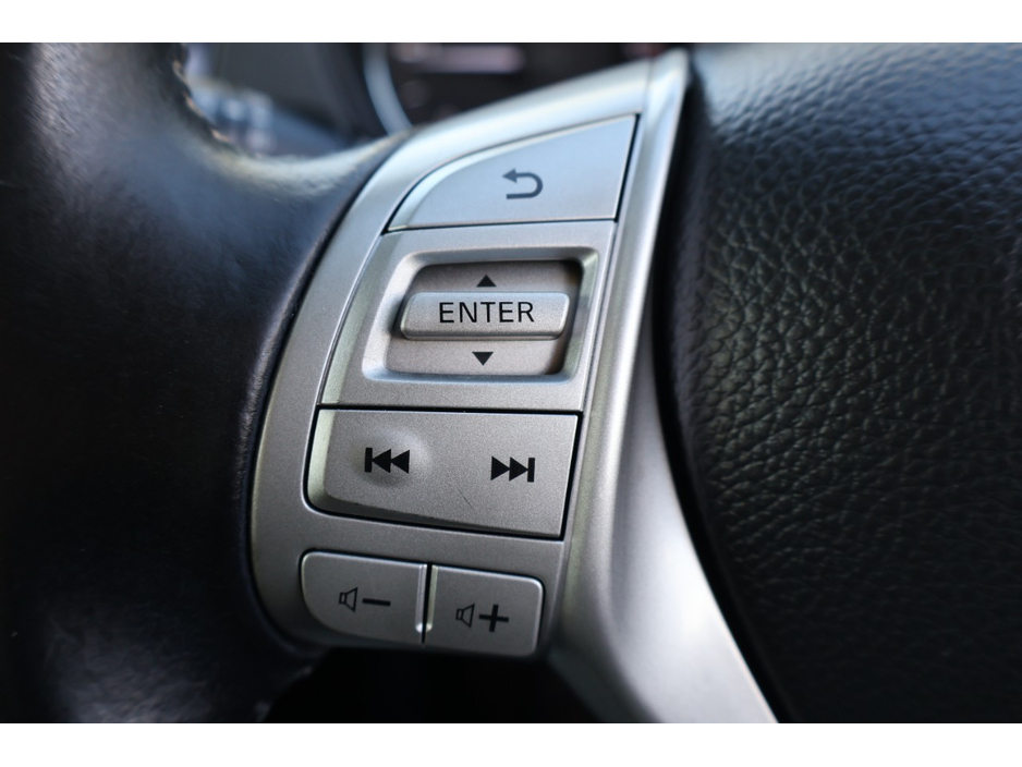 2017 Nissan Qashqai - image 18