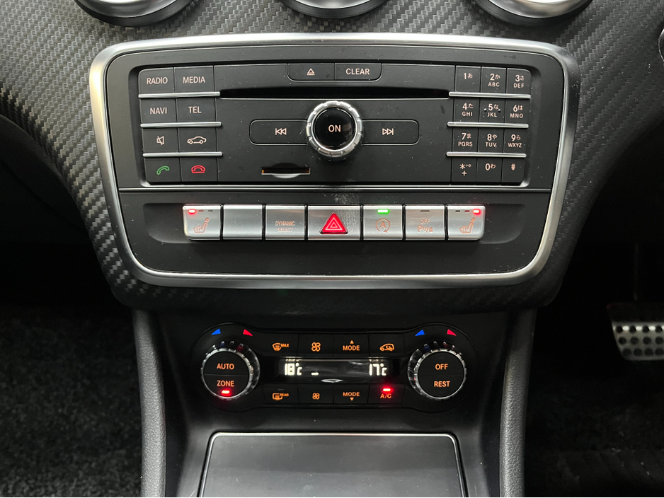 2016 Mercedes-Benz A Class 2016 MERCEDES-BENZ A180 SPORT RADAR SAFETY PACKAGE 1.6 AUTOMATIC / CRUISE CONTROL / REVERSE CAMERA / ELECTRIC MEMORY & HEATED SEATS / PADDLE SHIFTERS AND MORE