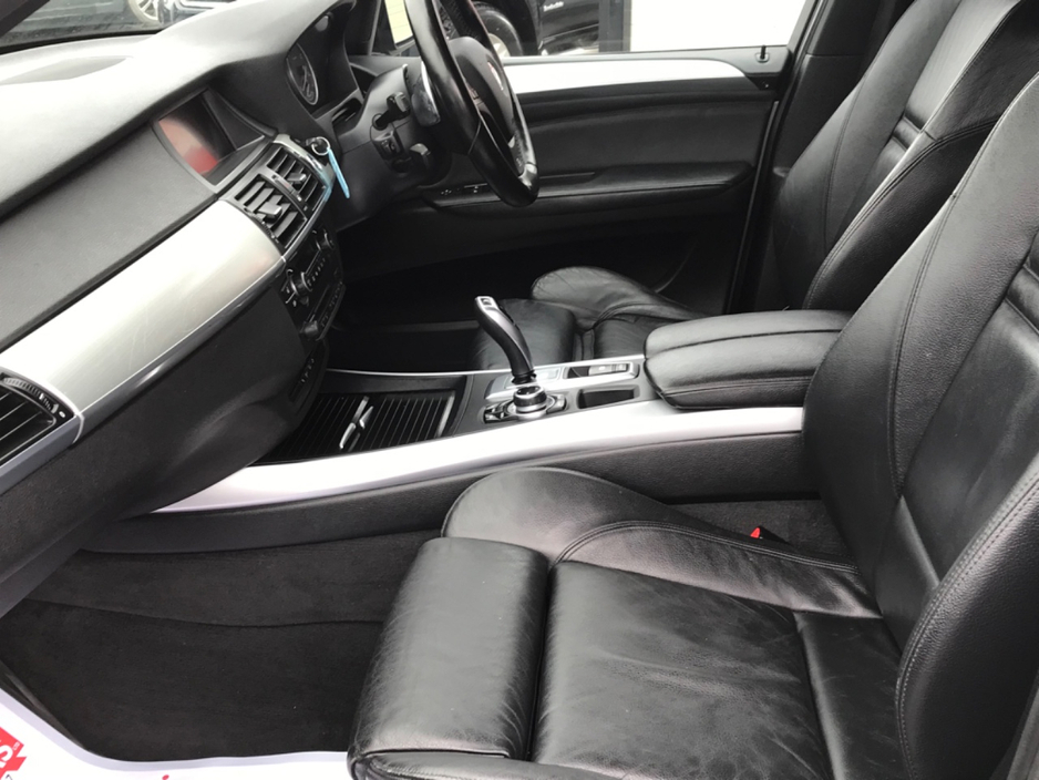 2013 BMW X5 - image 23