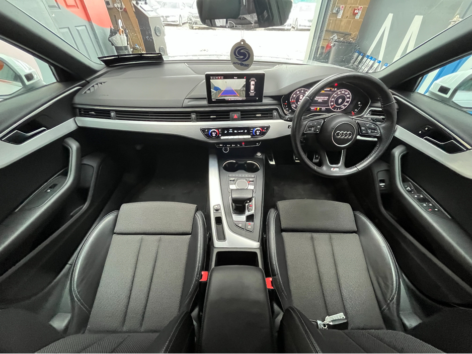 2018 Audi A4 - image 17