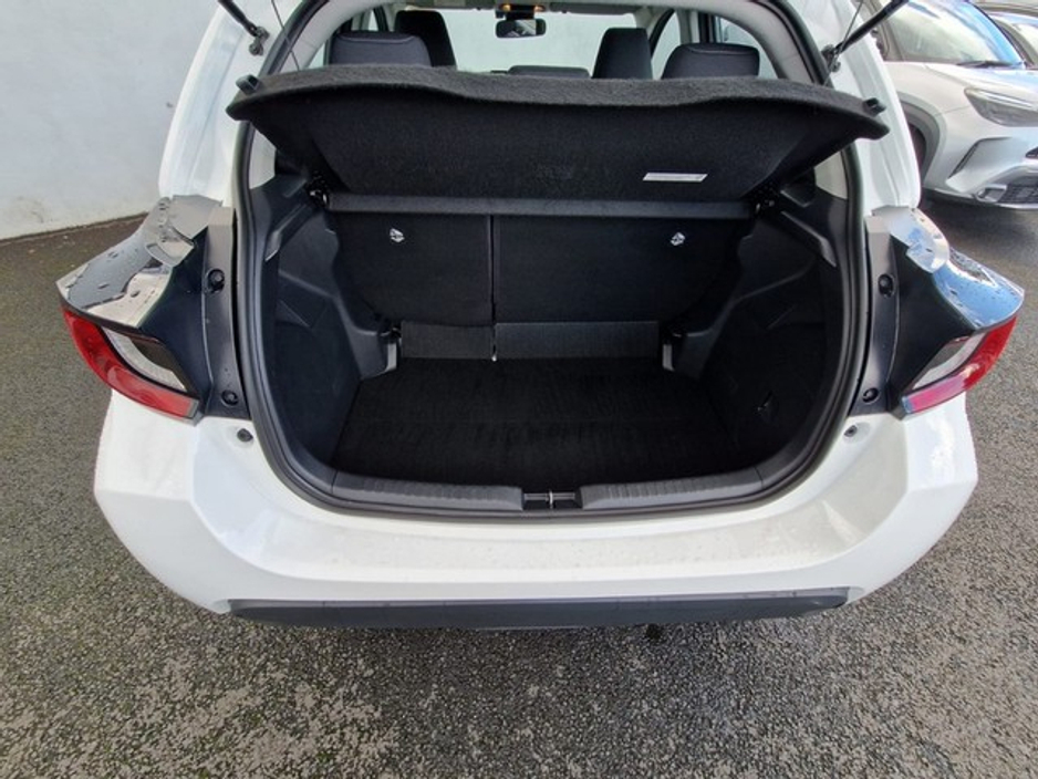 2023 Toyota Yaris 1.5 Hybrid Luna 5dr €23,449