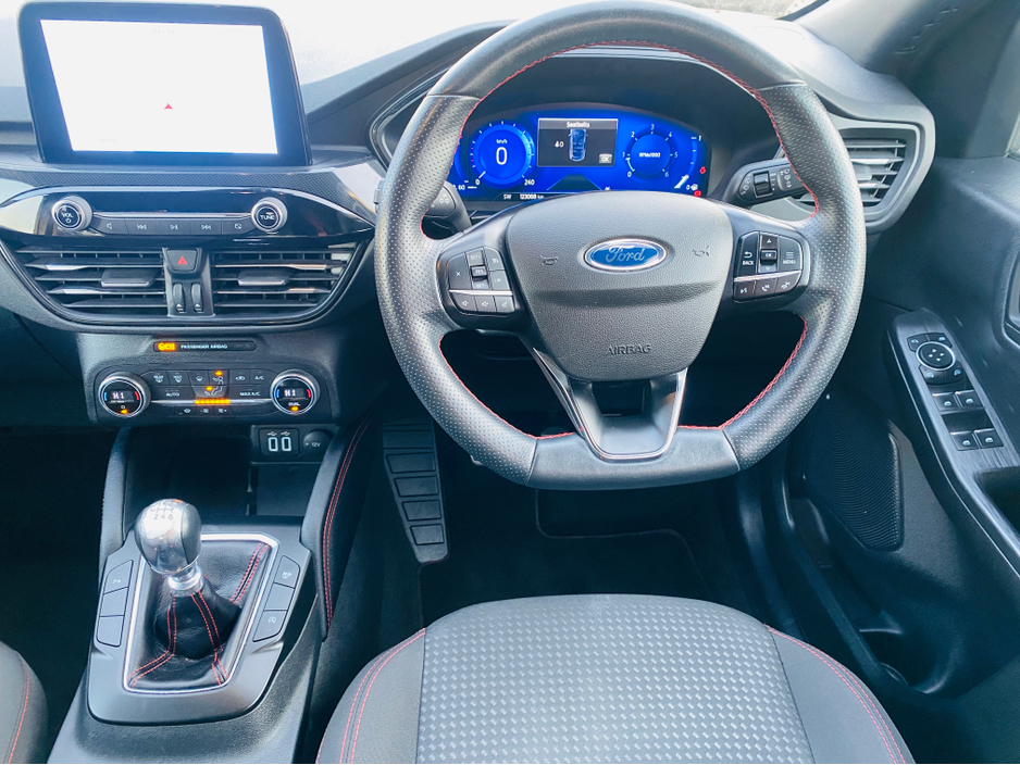 2021 Ford Kuga - image 12