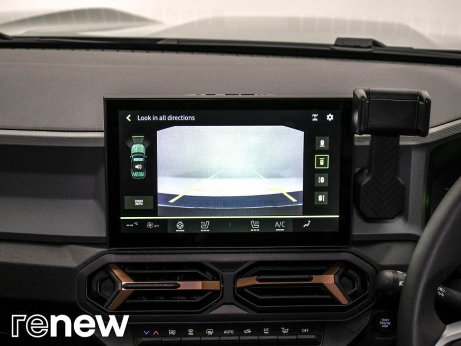 2025 Dacia Duster - image 21