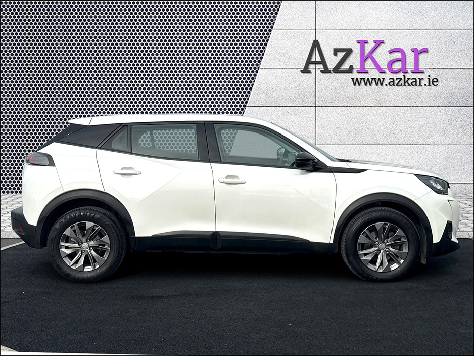 2022 Peugeot 2008 - image 11