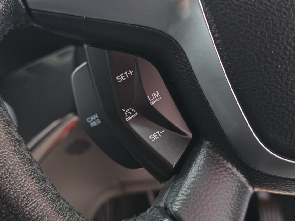 2016 Ford Kuga - image 24