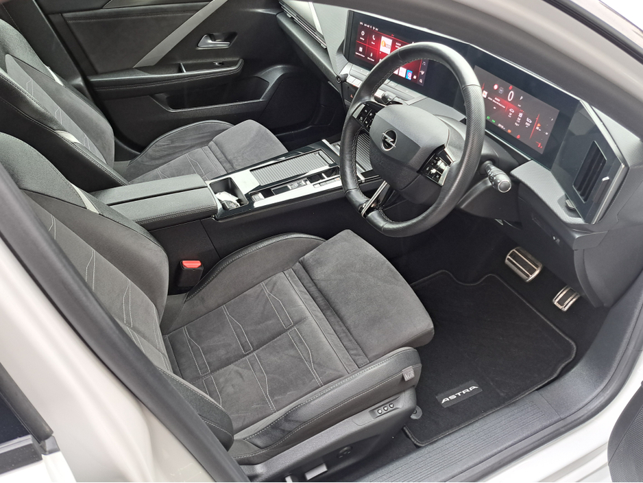 2024 Opel Astra - image 12