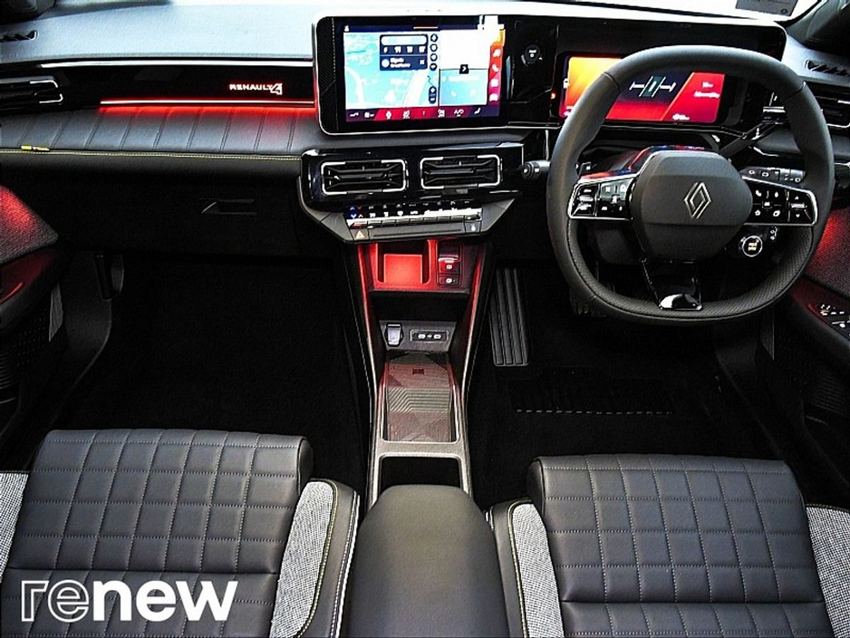 2026 Renault 4 techno 52kWh 150hp DEMO €37,145