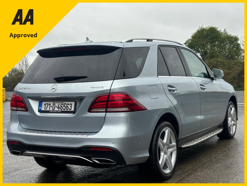 2017 Mercedes-Benz GLE Class - image 3