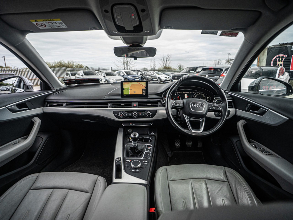 2016 Audi A4 - image 6