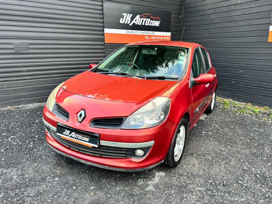 2007 Renault Clio - image 3