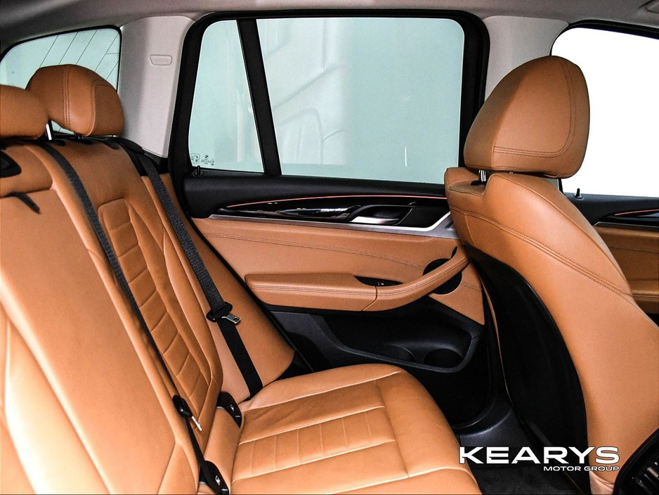 2020 BMW X3 - image 9