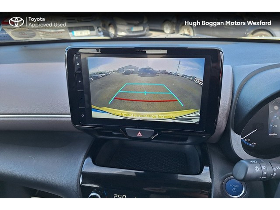 2023 Toyota Yaris Cross - image 15