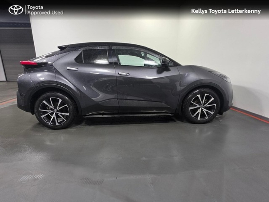 2024 Toyota C-HR - image 3