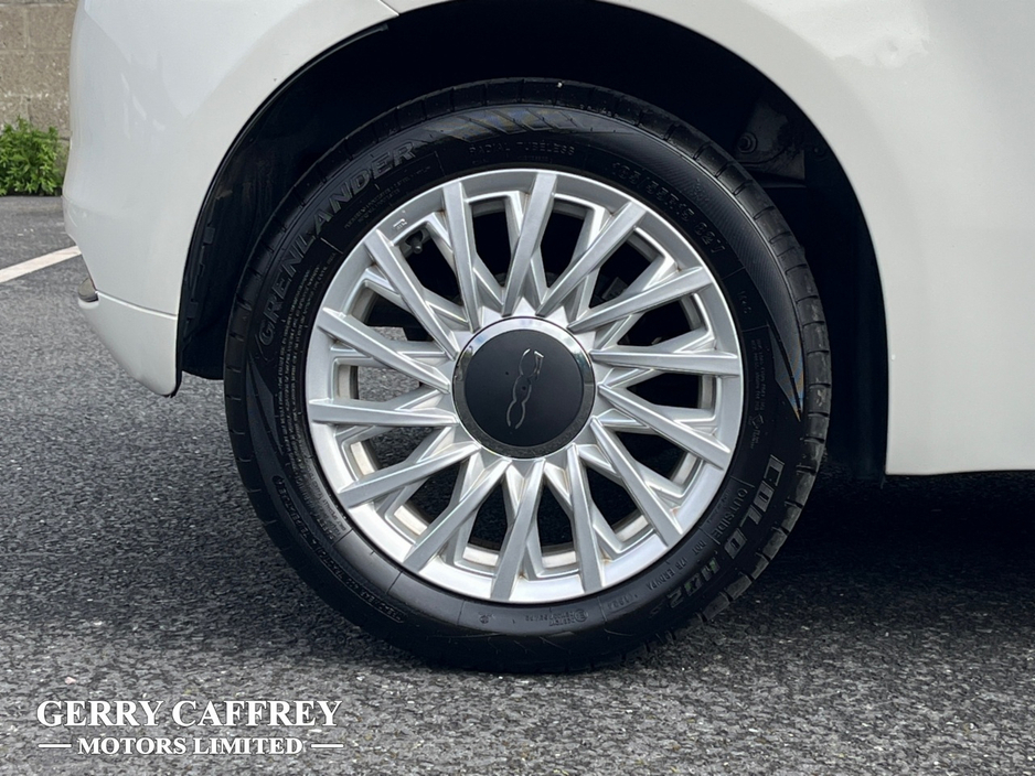 2017 Fiat 500 - image 21