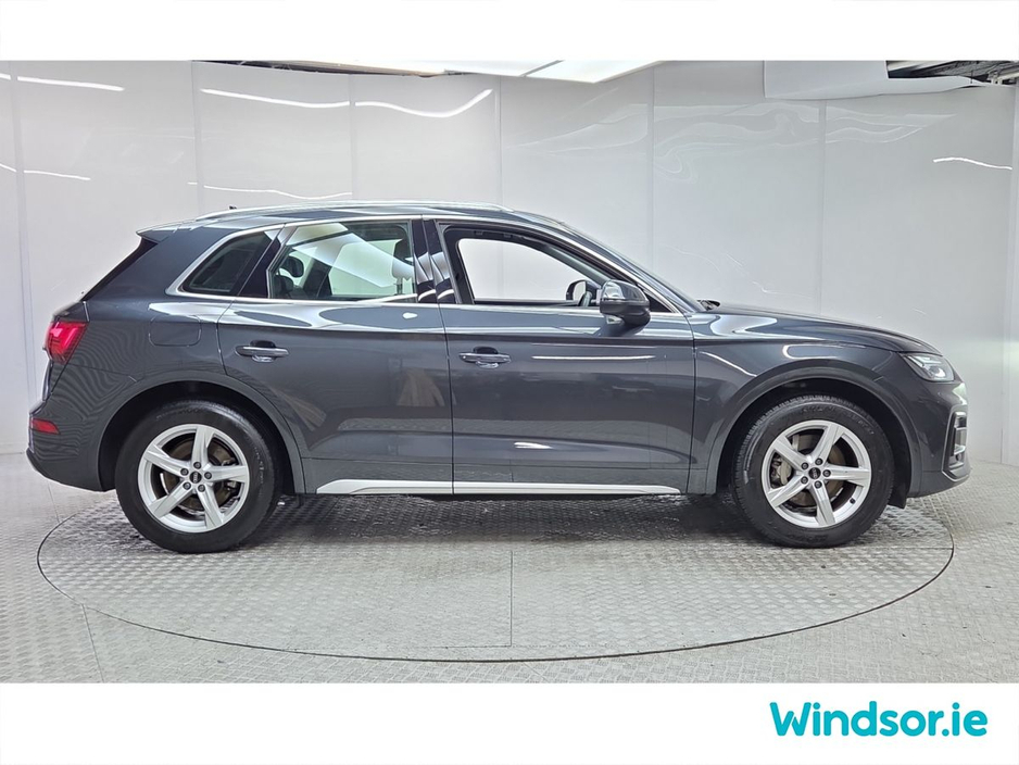 2024 Audi Q5 35 TDI 163HP S tronic SE €55,995
