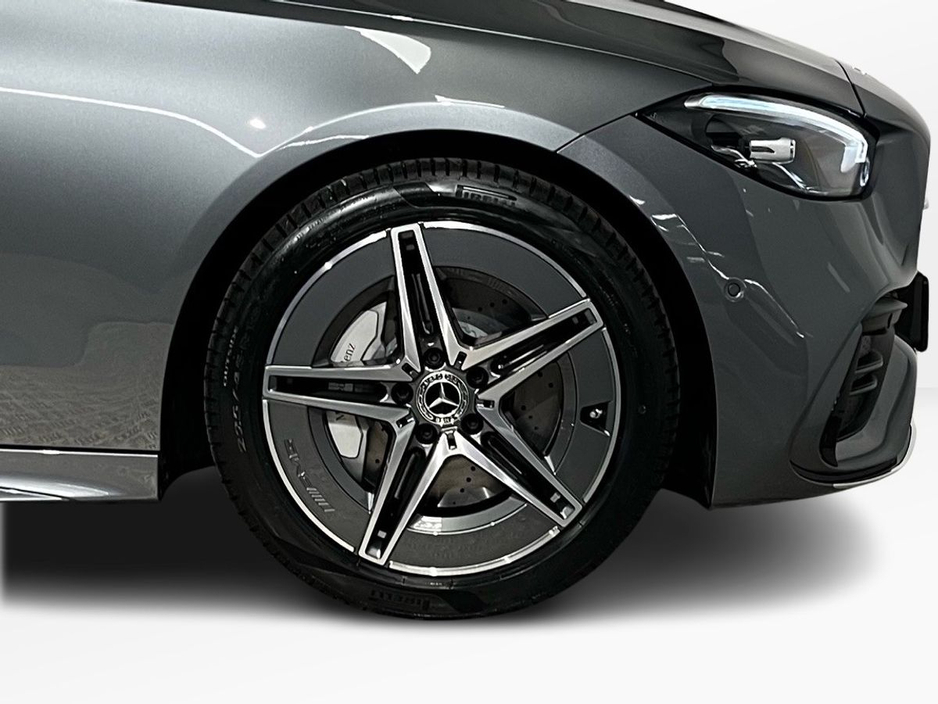 2026 Mercedes-Benz C Class 200d AMG - 18 Inch Alloys - Reversing Camera - Ambient Lighting - Sat Nav - Climate Control - Electric Heated Memory Seats - Apple CarPlay/Android Auto €64,703