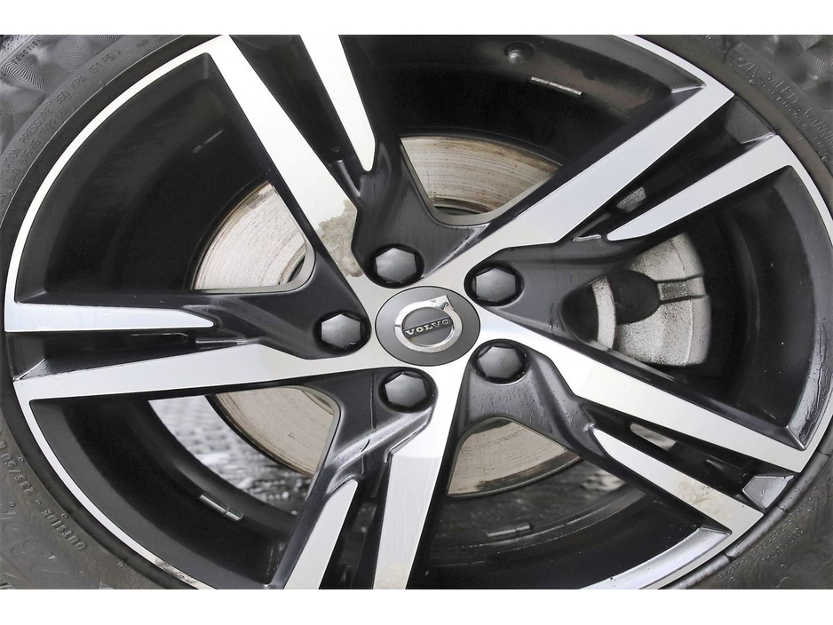 2019 Volvo XC40 2.0 T4 R-DESIGN PRO *LEATHER*BI-TONE ROOF*