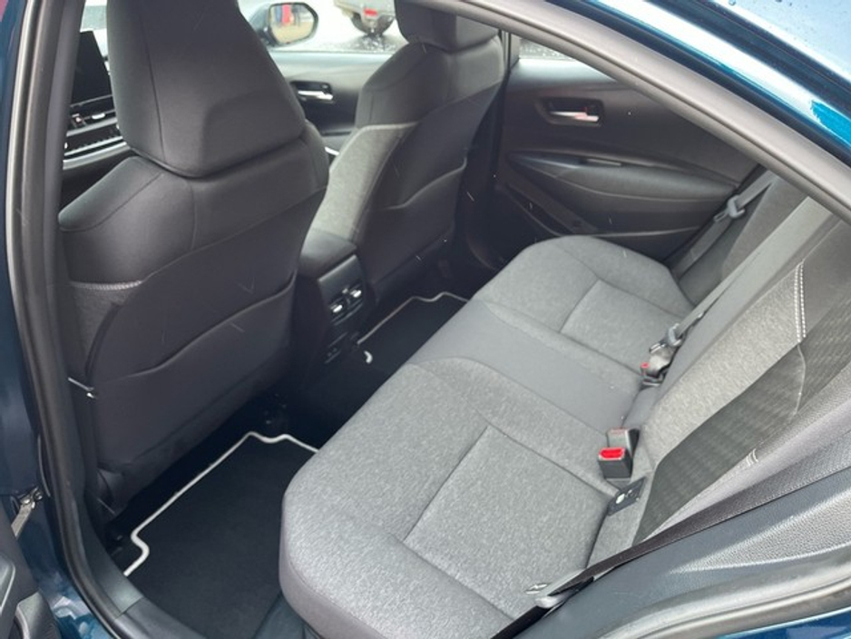 2023 Toyota Corolla - image 7