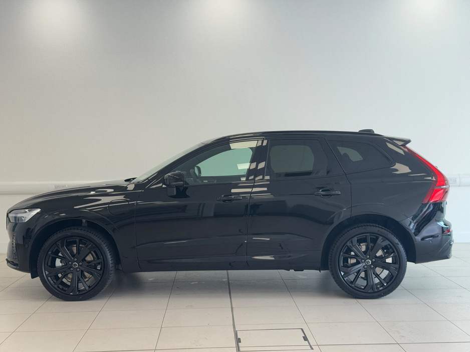 2026 Volvo XC60 - image 4