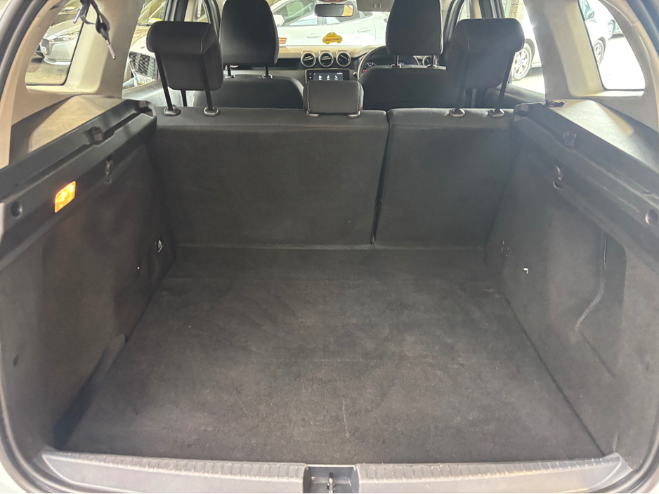 2023 Dacia Duster - image 17