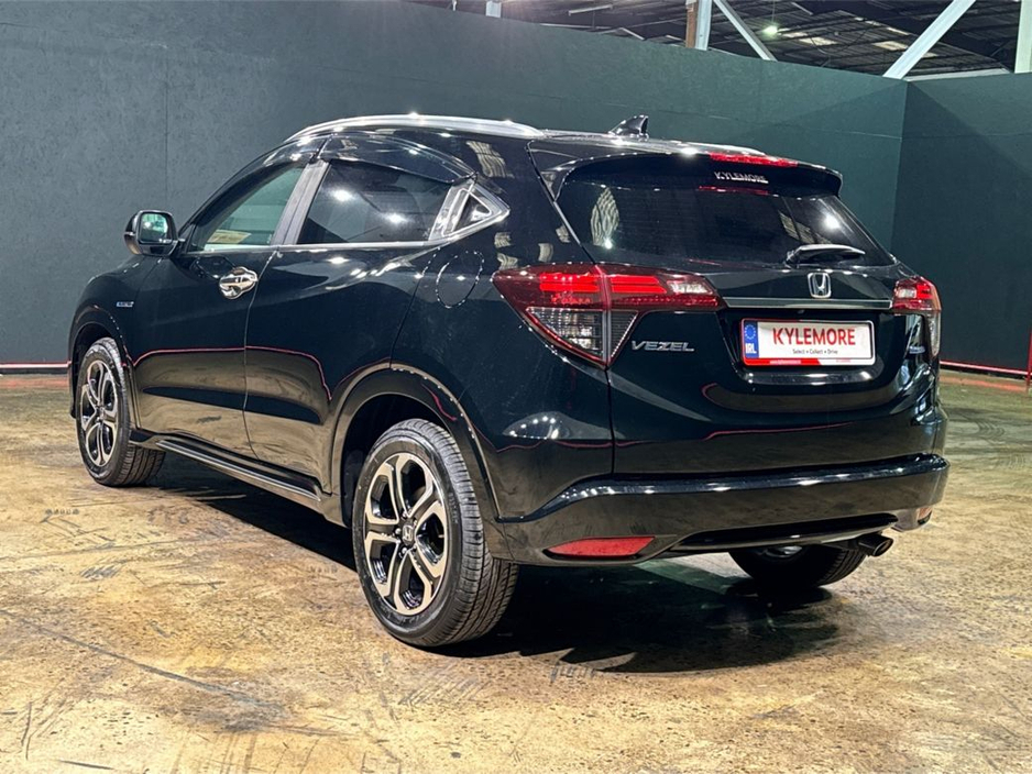2019 Honda Vezel - image 5