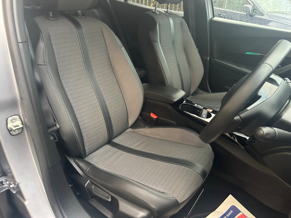 2022 Peugeot 2008 1.2 Puretech 100bhp Allure €23,950