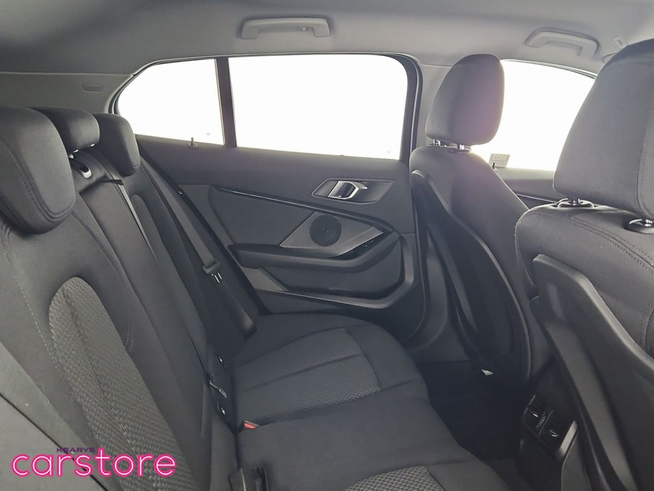 2020 BMW 1 Series - image 10