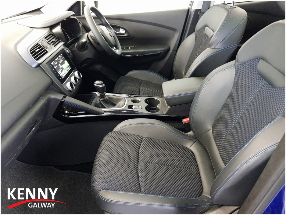 2020 Renault Kadjar - image 9