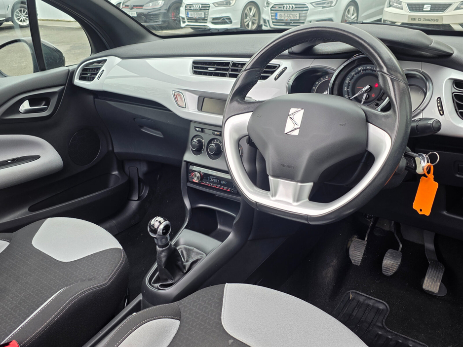 2014 Citroen DS3 - image 15