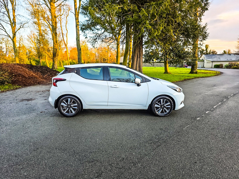 2017 Nissan Micra - image 9