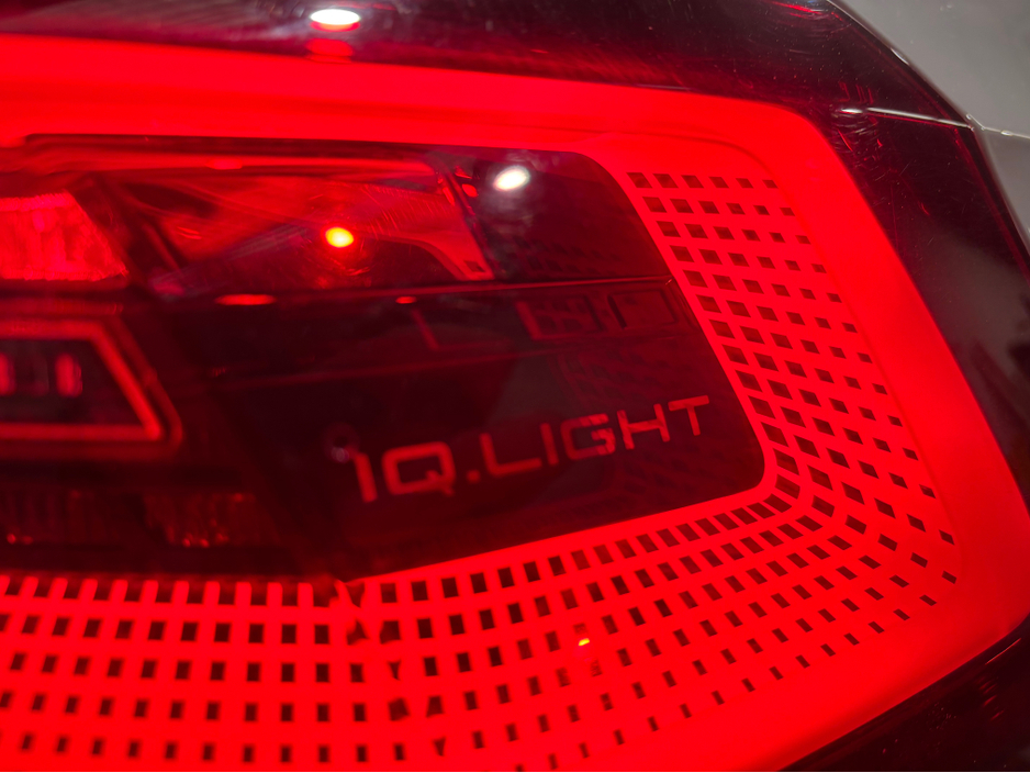 2021 Volkswagen Golf - image 13