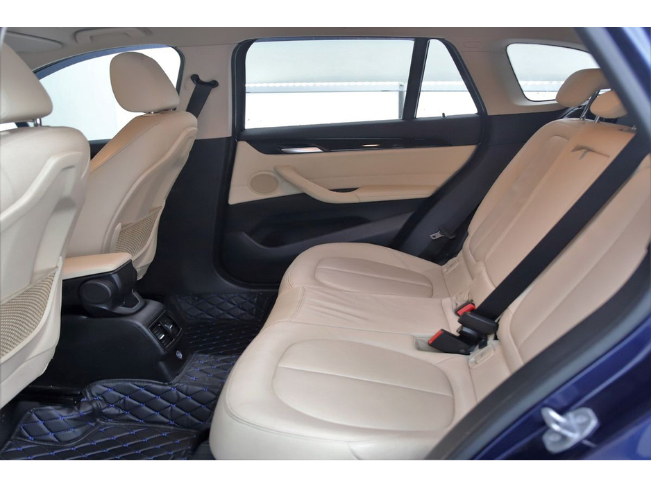 2017 BMW X1 - image 15