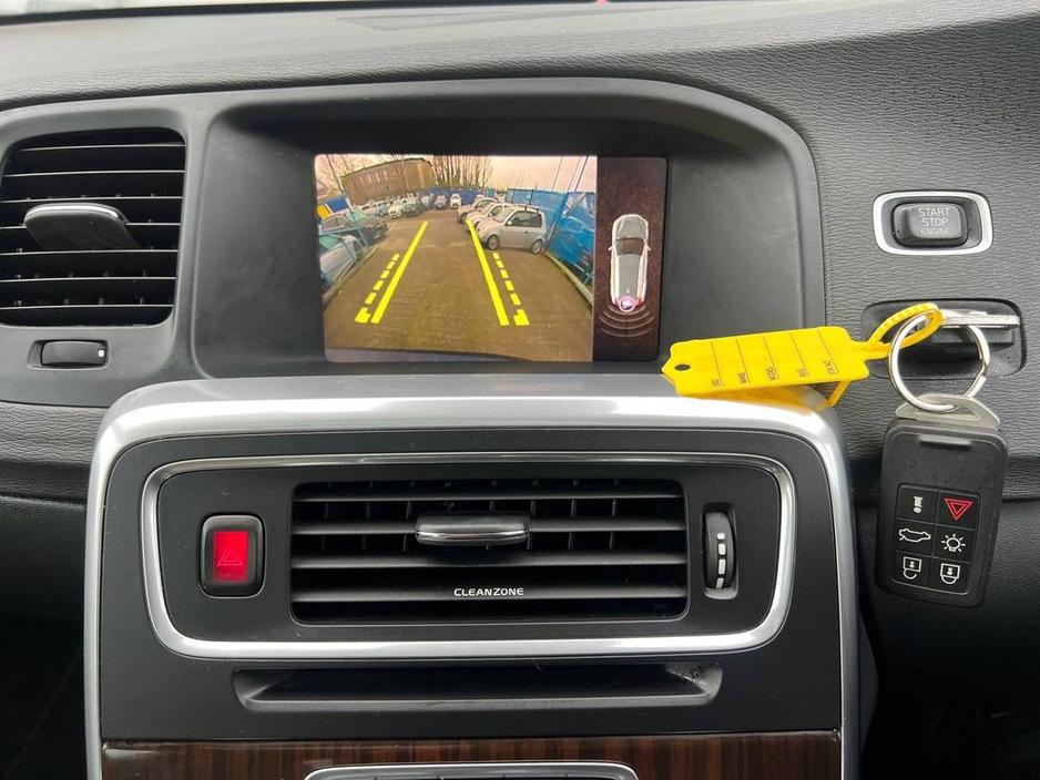 2018 Volvo V60 D4 CLASSIC 2.0 D // SERVICE HISTORY // OPENING SUNROOF // ADAPTIVE CRUISE CONTROL €19,950