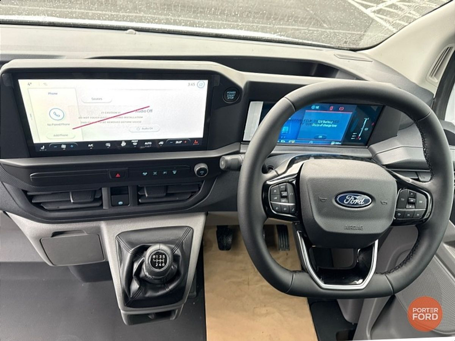 2026 Ford Transit Custom - image 2