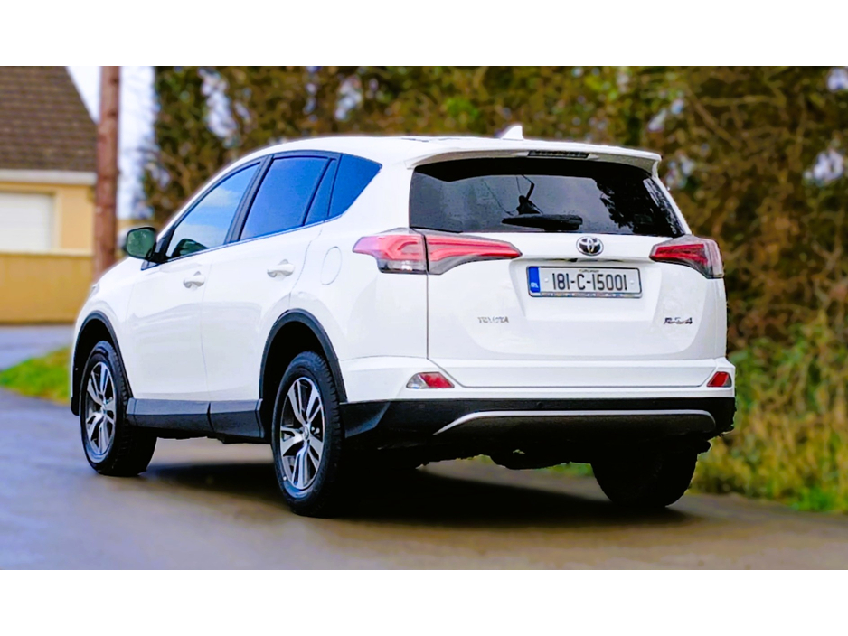 2018 Toyota Rav4 - image 15