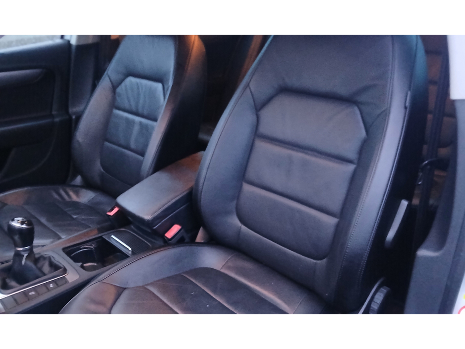 2014 Volkswagen Passat *HIGHLINE* 2.0 TDi 140bhp ESTATE 5dr €9,450