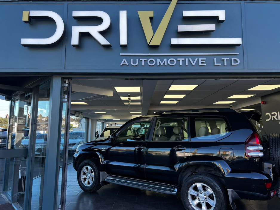 2007 Toyota Landcruiser - image 4