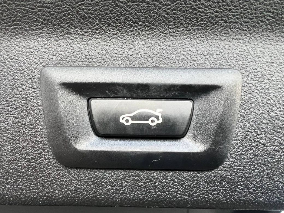 2022 BMW iX3 - image 17