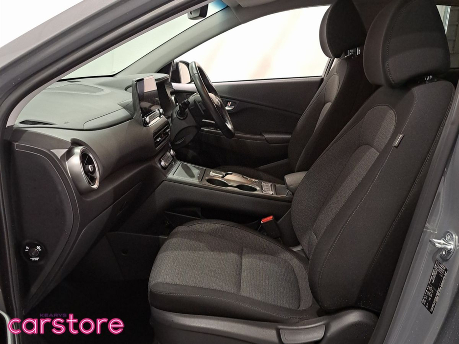 2023 Hyundai Kona - image 9