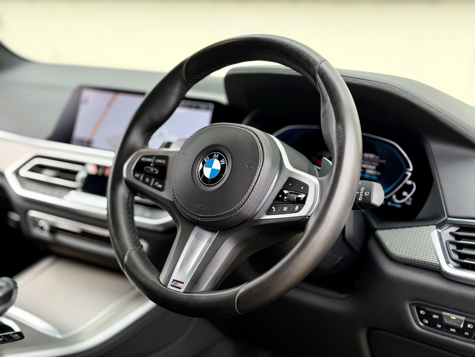 2020 BMW X5 - image 16