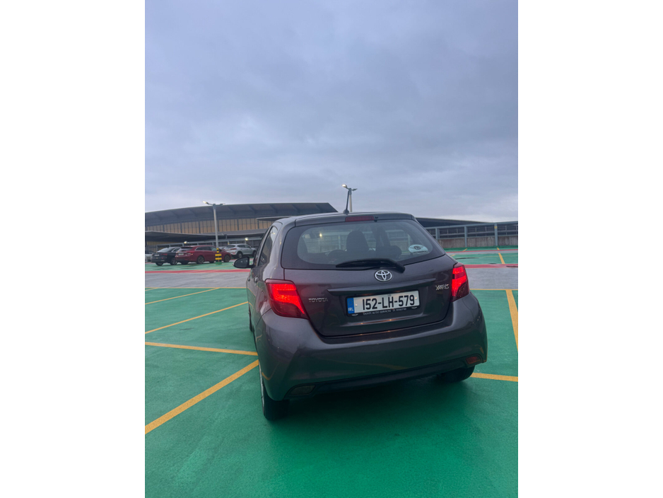 2015 Toyota Yaris 1.0 VVT-i 3Dr Luna €11,950