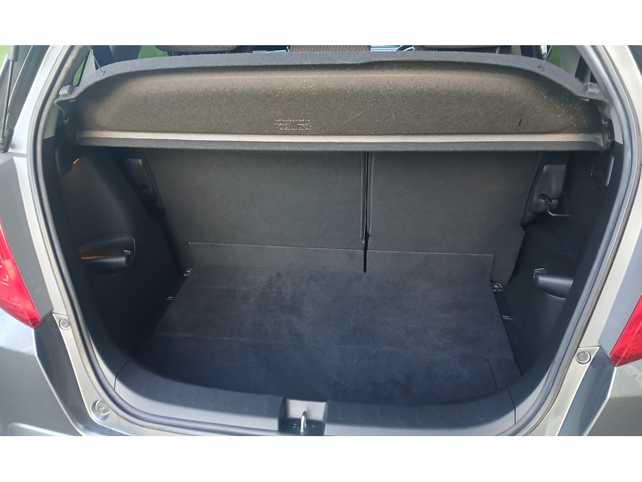 2012 Honda Jazz **AUTOMATIC** 1.3 VTEC EXECUTIVE 5dr - ONLY 29K KLMS €8,950