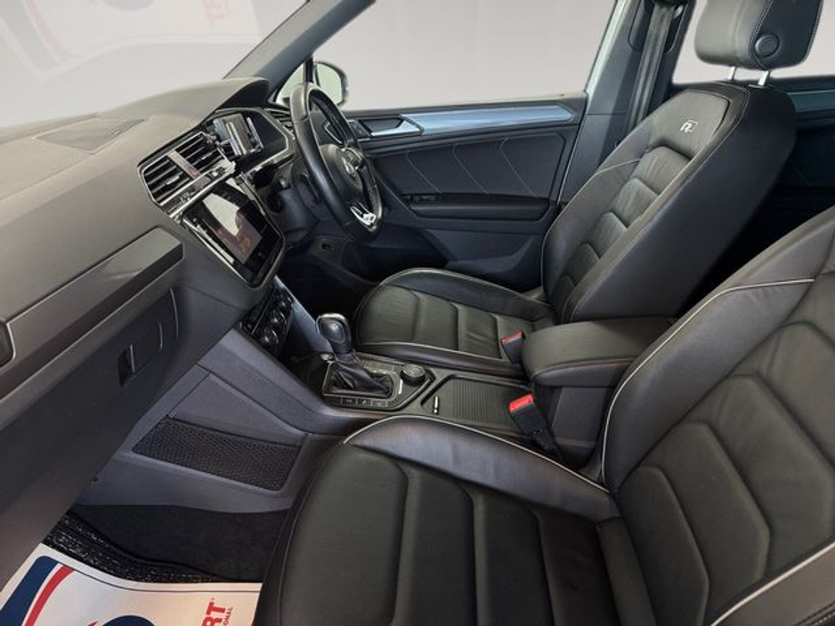 2020 Volkswagen Tiguan - image 17