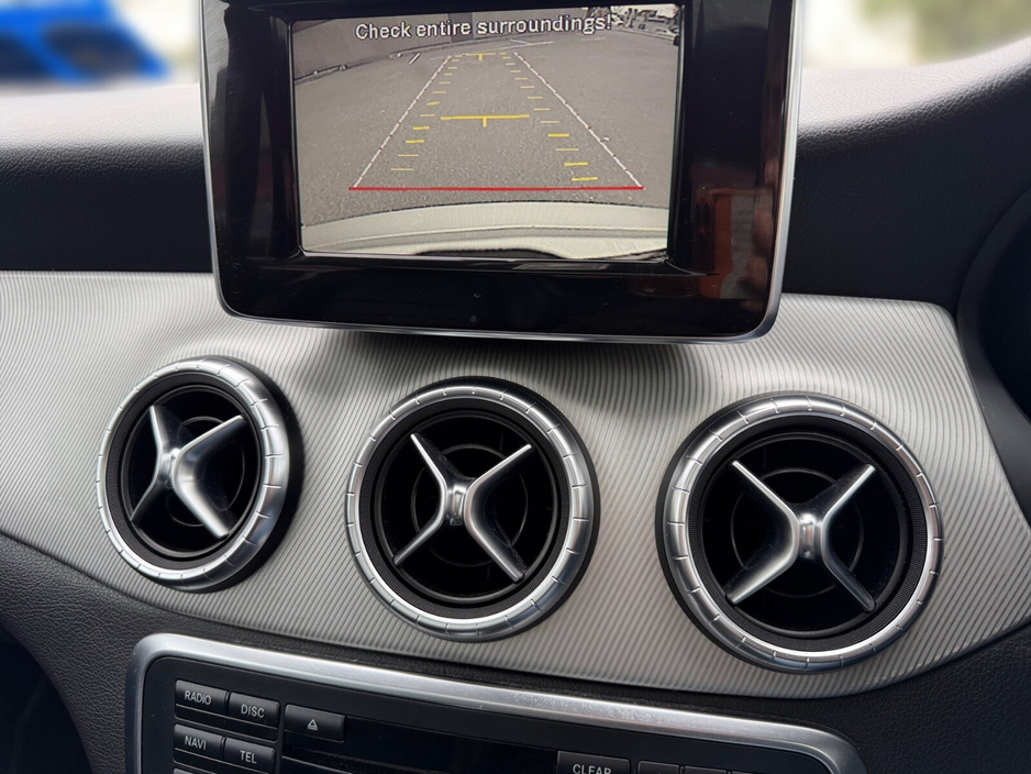 2014 Mercedes-Benz CLA Class - image 12