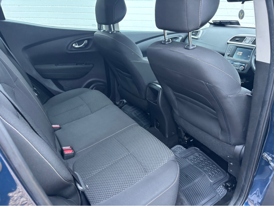 2016 Renault Kadjar - image 4