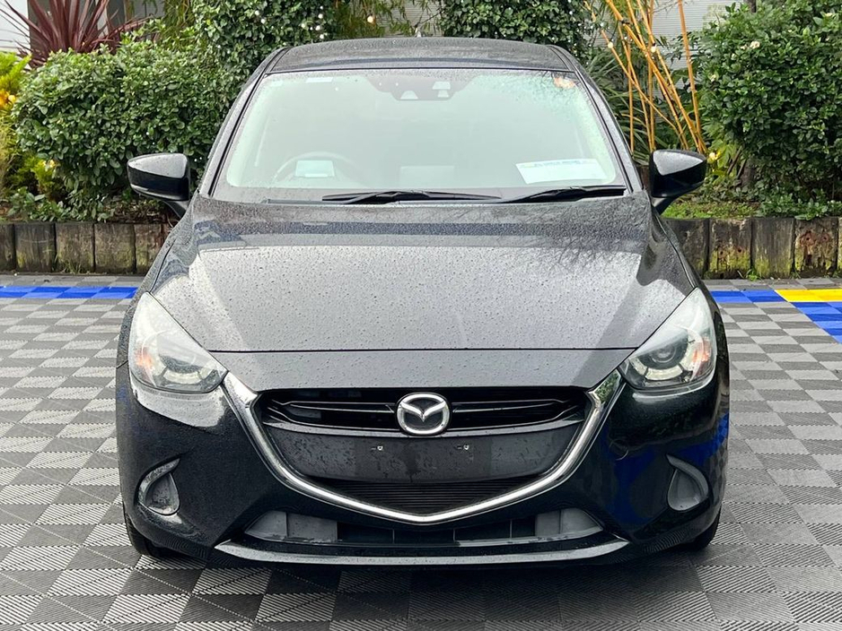 2017 Mazda Demio 1.3 SKYACTIV // HEATED SEATS // HEADS-UP DISPLAY // FULL SERVICE HISTORY €11,950