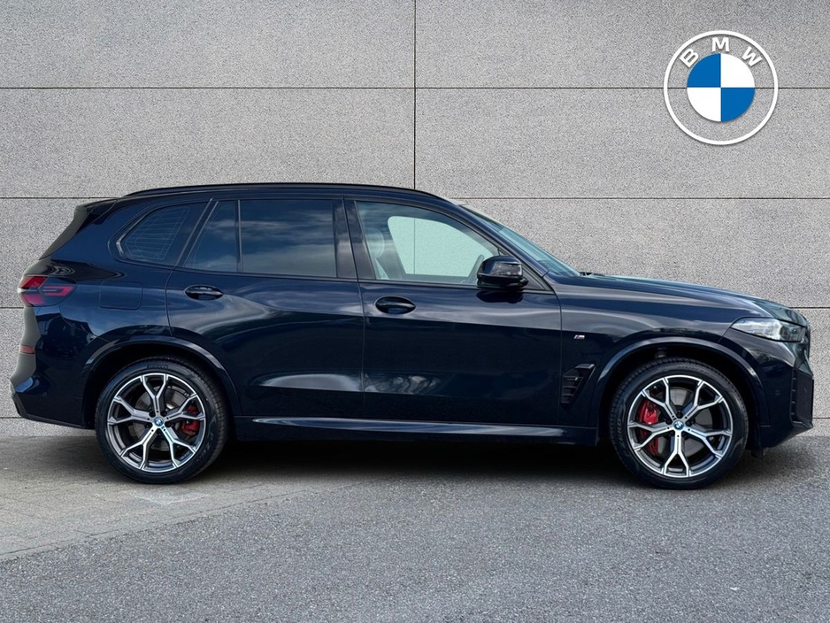 2024 BMW X5 - image 3