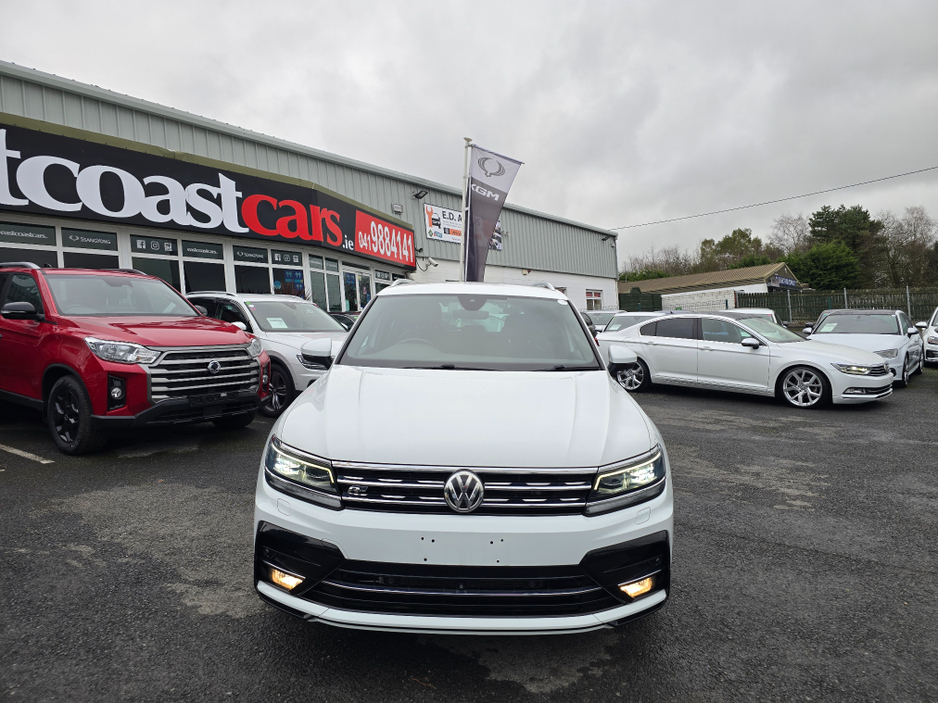 2018 Volkswagen Tiguan 1.4 TSI R-LINE EDITION / 360 CAMERA -VIRTUAL COCKPIT  PARK-ASSIST - SENSORS - VIRTUAL COCKPIT - SIMI MAIN DEALER - CARPLAY - ANDROID AUTO €30,950