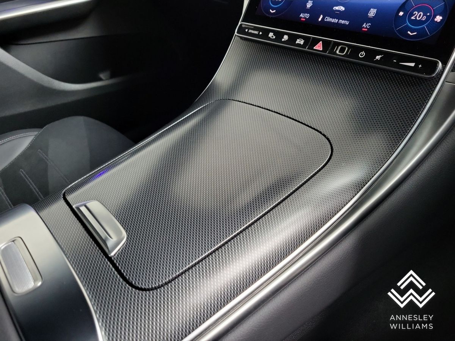 2025 Mercedes-Benz GLC Class - image 22